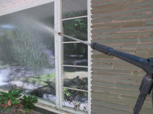 طرق ذكية لـ تنظيف النوافذ من الغبار -النوافذ