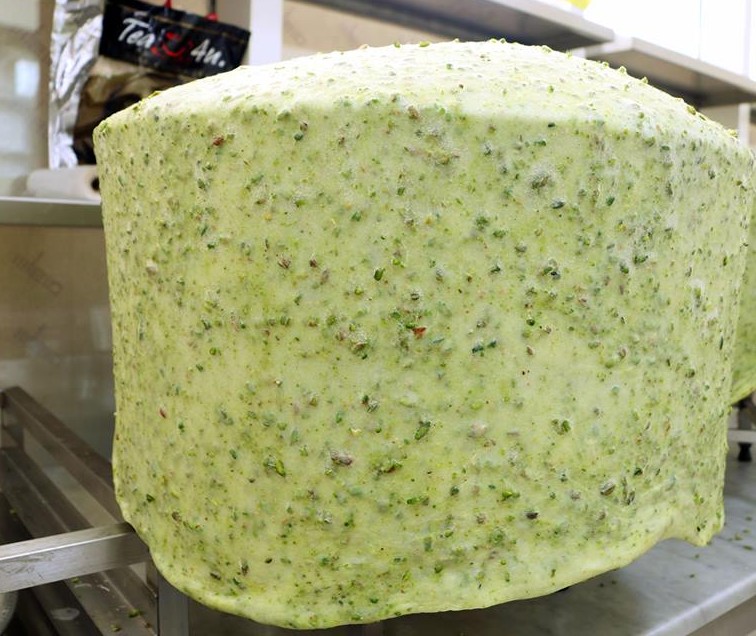 صناعة حلاوة الجبن الحموية