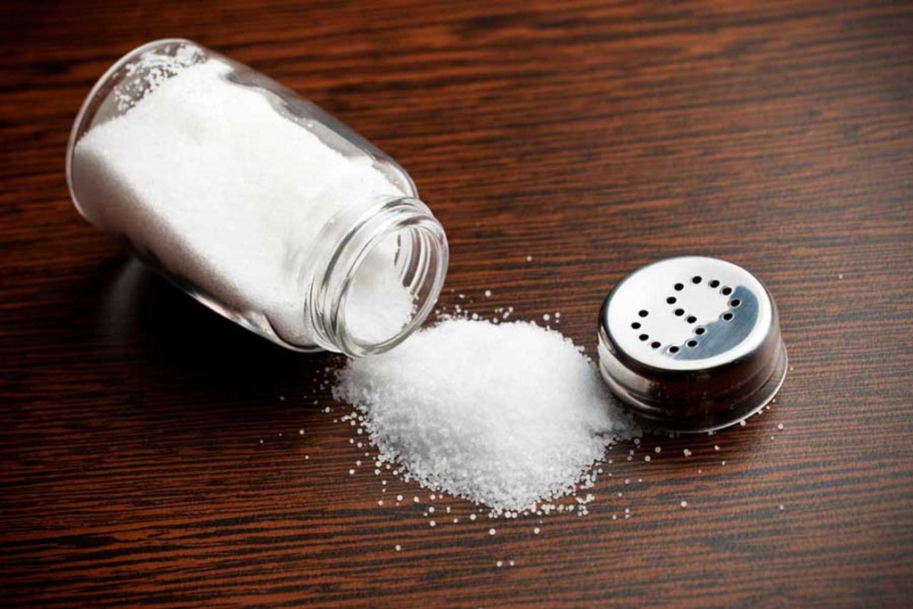 متى نضيف الملح للطعام