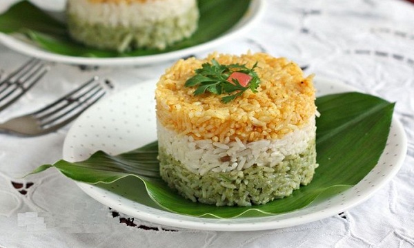 الأرز الملون بالزنجبيل