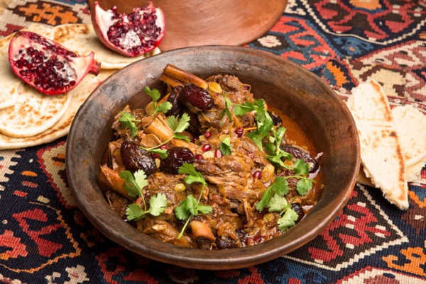 طاجين اللحم بالخضار المغربي