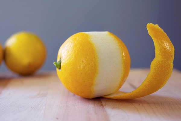 فوائد قشر الليمون الحامض