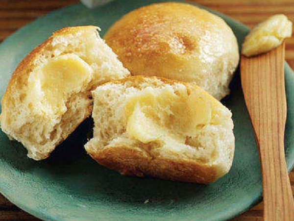 خبز الزبدة بالعسل