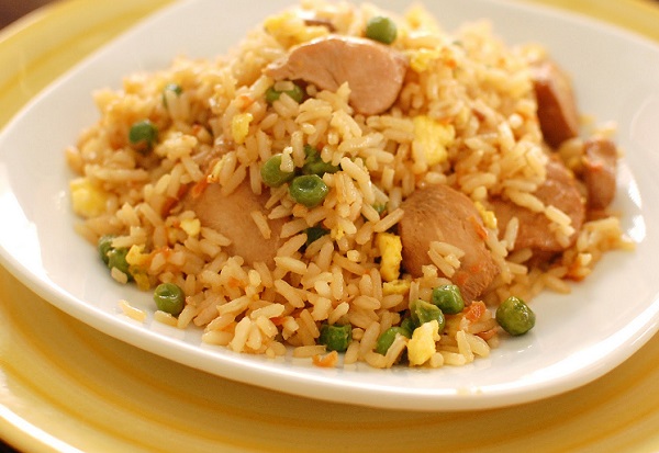 ارز صيني بالبيض
