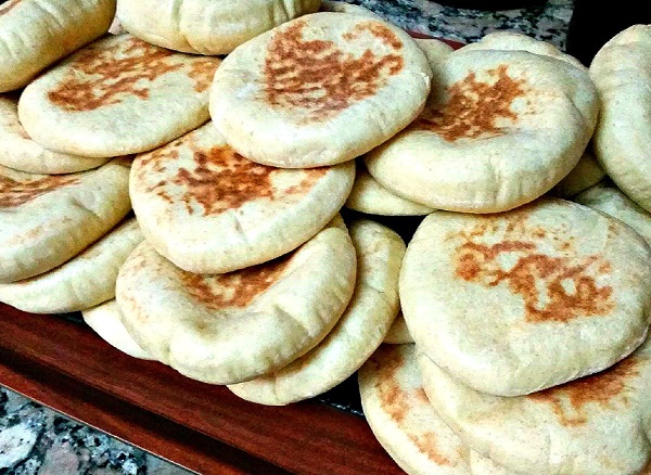 الخبز المغربي بالسميد