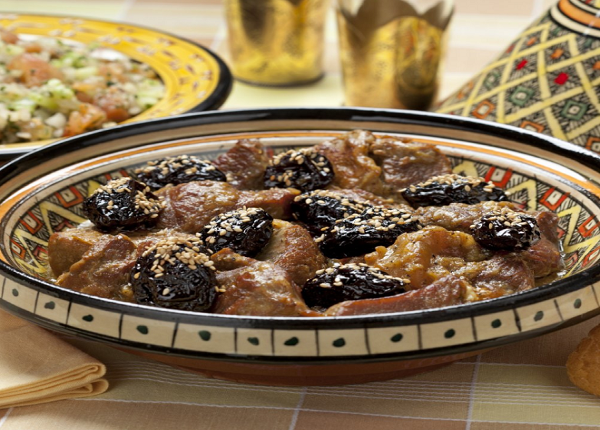 اللحم بالبرقوق المغربي